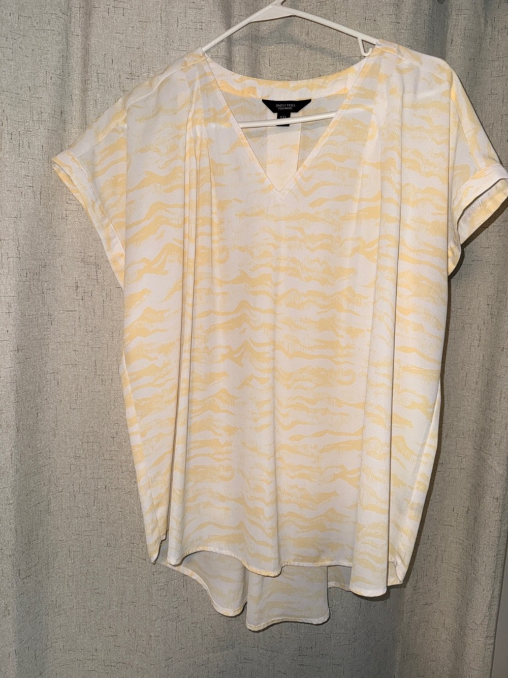 Simply Vera Vera Wang White and Yellow Patterned V-Neck Blouse